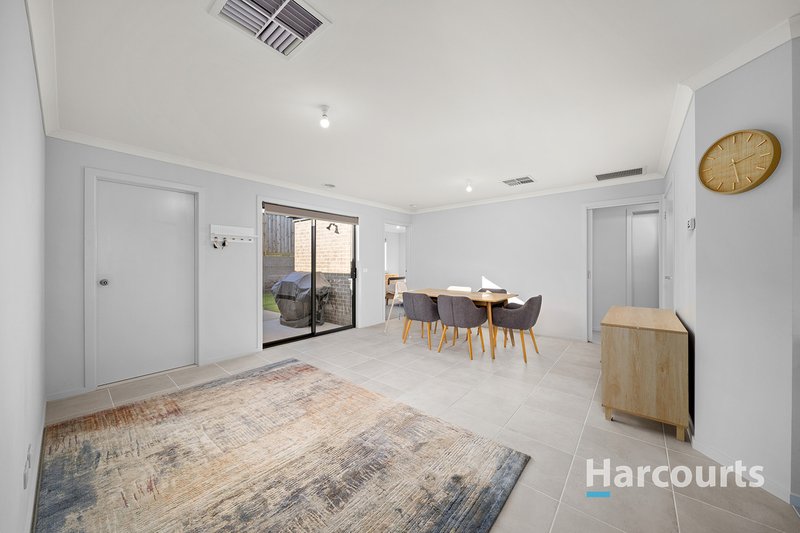 Photo - 18 Tassell Drive, Warragul VIC 3820 - Image 5