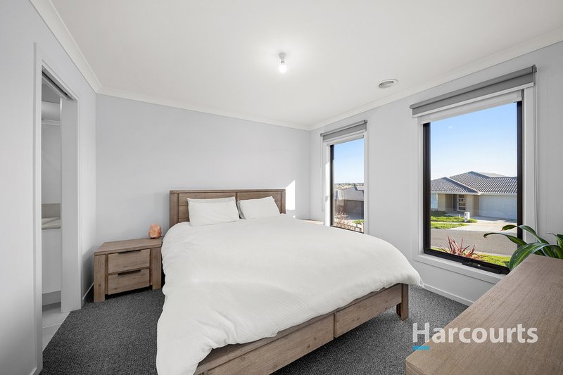 Photo - 18 Tassell Drive, Warragul VIC 3820 - Image 6