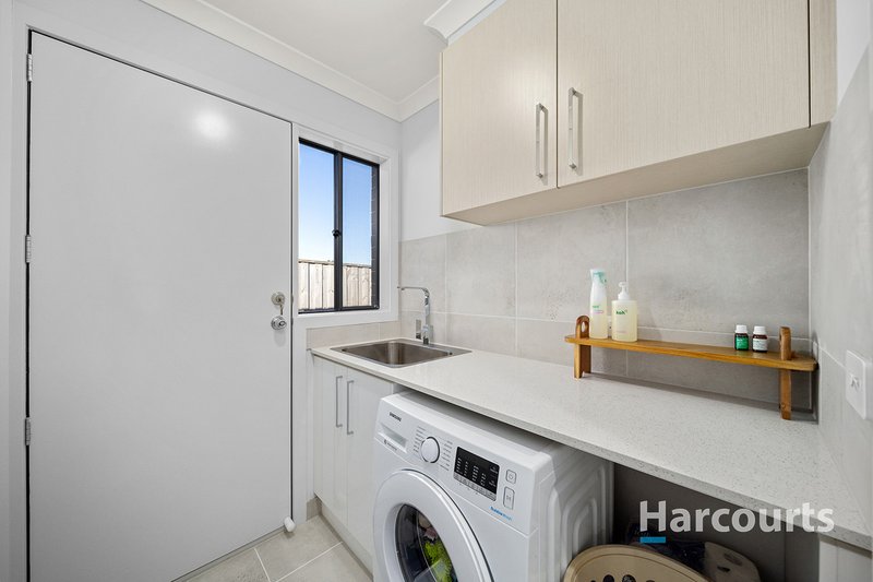 Photo - 18 Tassell Drive, Warragul VIC 3820 - Image 12