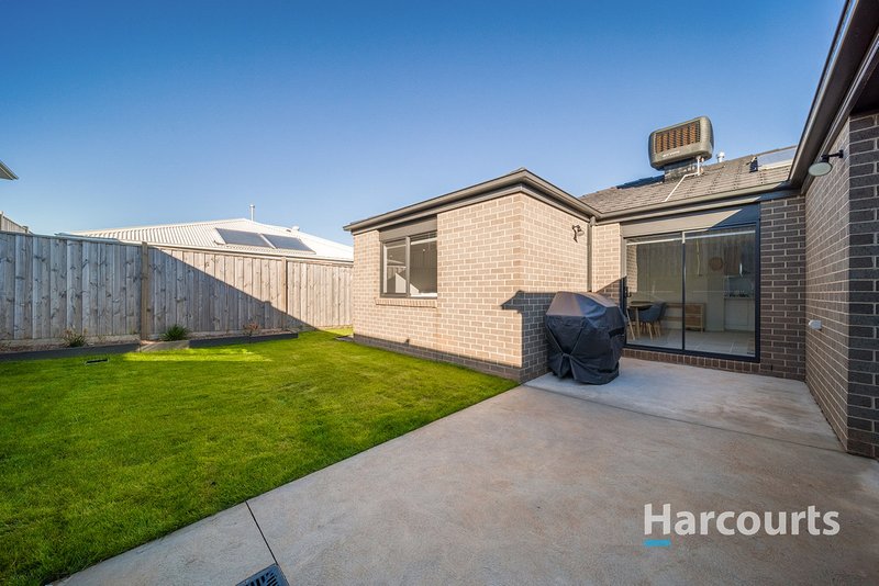 Photo - 18 Tassell Drive, Warragul VIC 3820 - Image 13