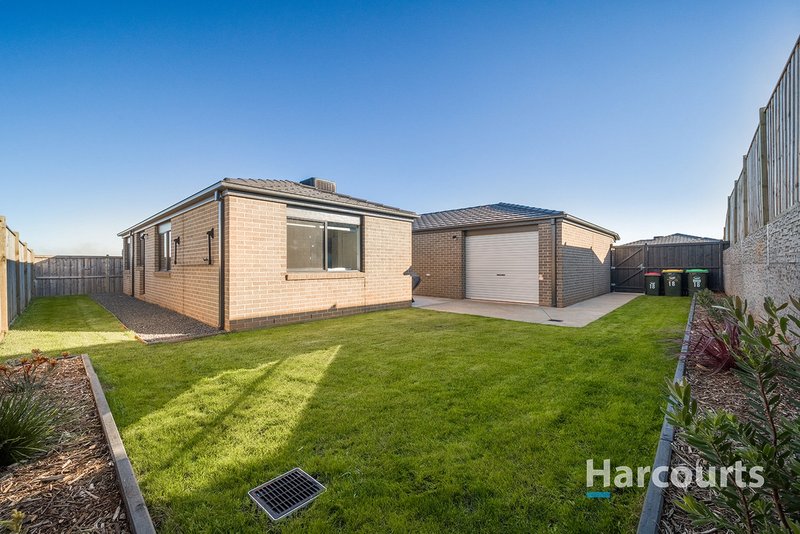 Photo - 18 Tassell Drive, Warragul VIC 3820 - Image 14