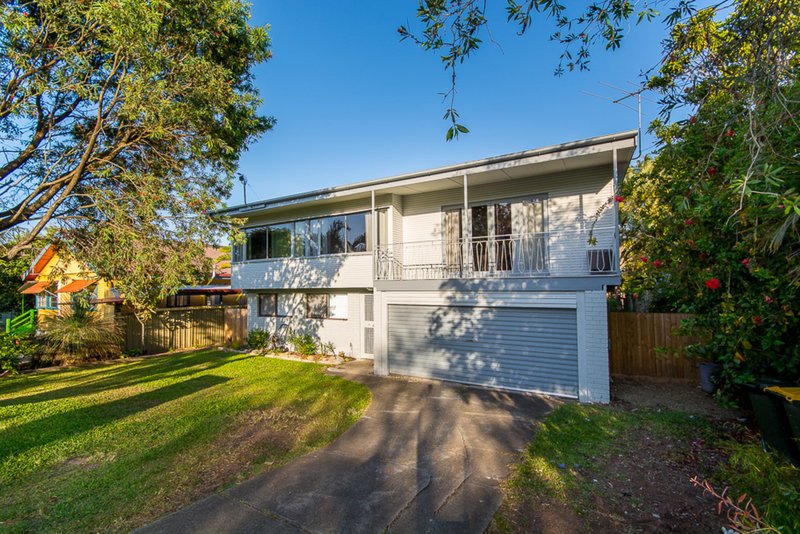 Photo - 18 Tedman Street, Zillmere QLD 4034 - Image 2