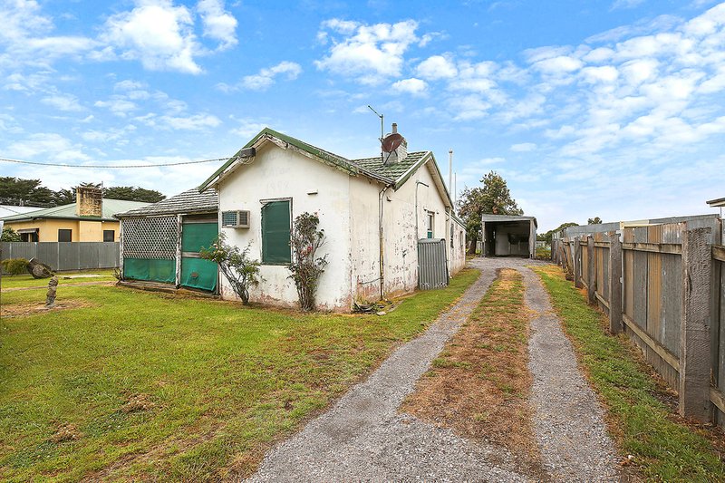 18 The Parade, Terang VIC 3264