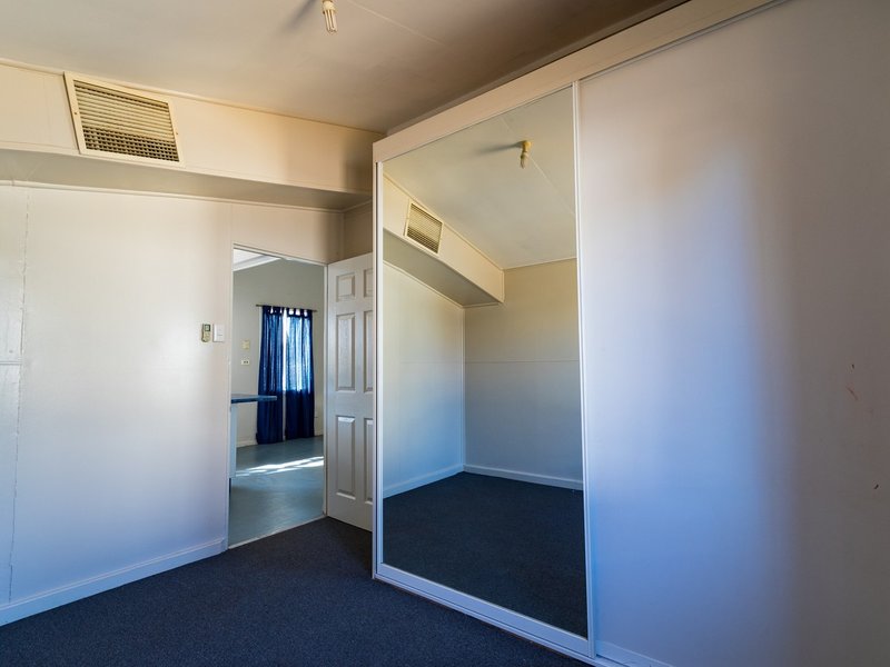 Photo - 18 Thirteenth Avenue, Mount Isa QLD 4825 - Image 8