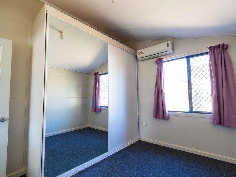 Photo - 18 Thirteenth Avenue, Mount Isa QLD 4825 - Image 9