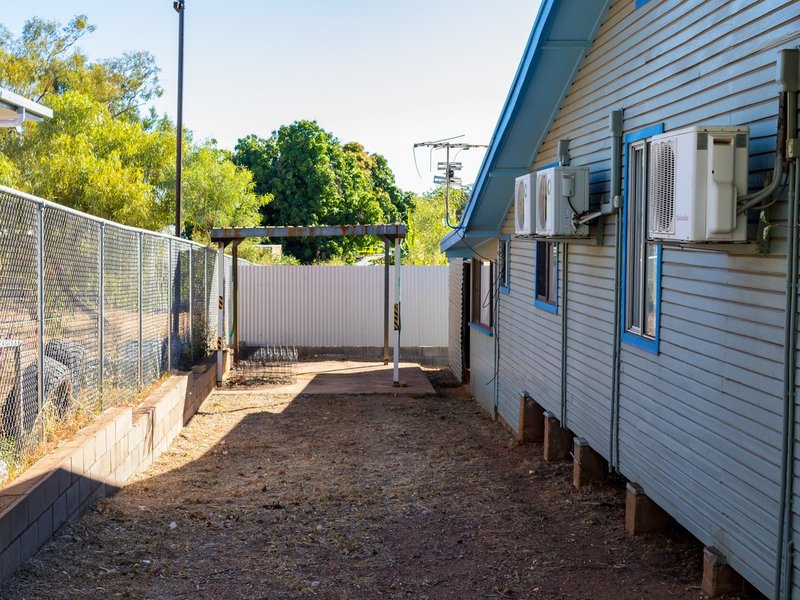 Photo - 18 Thirteenth Avenue, Mount Isa QLD 4825 - Image 12