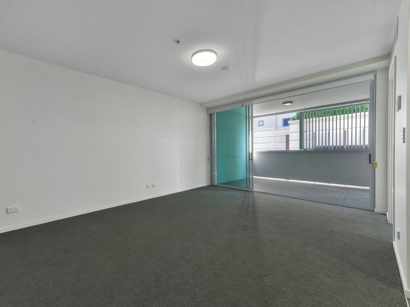 Photo - 18 Thorn Street, Kangaroo Point QLD 4169 - Image 3