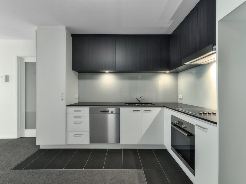 Photo - 18 Thorn Street, Kangaroo Point QLD 4169 - Image 5