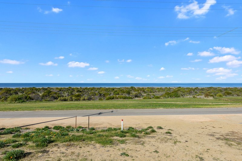 Photo - 18 Tiddy Widdy Beach Road, Tiddy Widdy Beach SA 5571 - Image 4