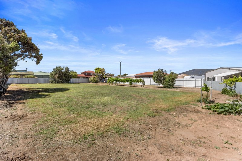 Photo - 18 Tiddy Widdy Road, Ardrossan SA 5571 - Image 6