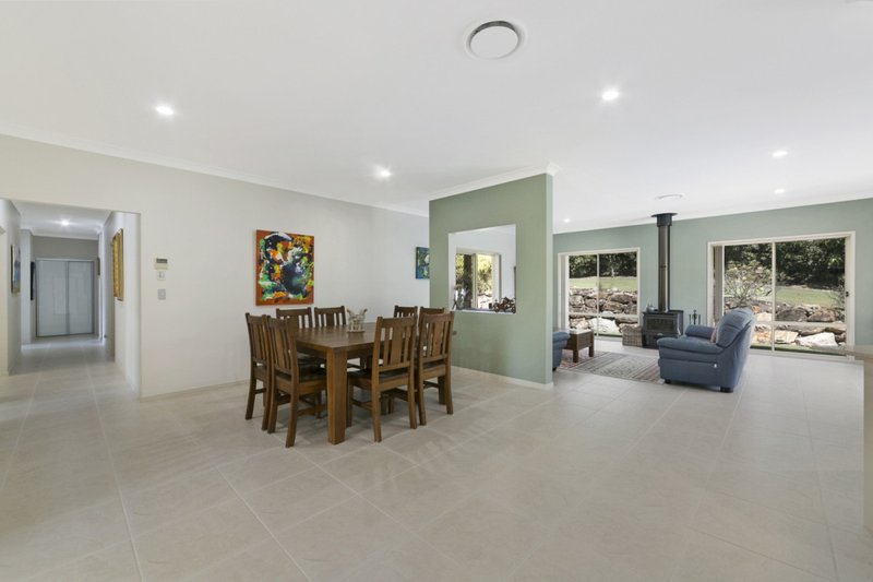 Photo - 18 Tobin Way, Tallebudgera QLD 4228 - Image 7