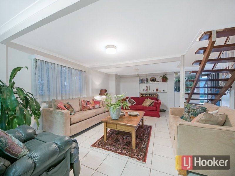 Photo - 18 Torino Street, Zillmere QLD 4034 - Image 4