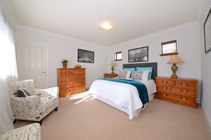 Photo - 18 Torquay Pass, Mindarie WA 6030 - Image 24