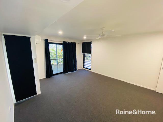 Photo - 18 Torquay Road, Redland Bay QLD 4165 - Image 6