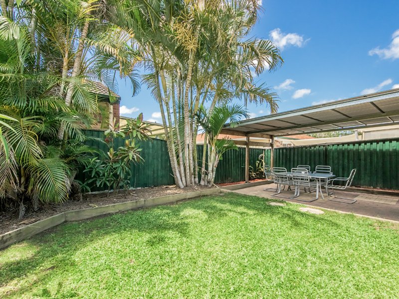 Photo - 18 Trade Winds Drive, Helensvale QLD 4212 - Image 2