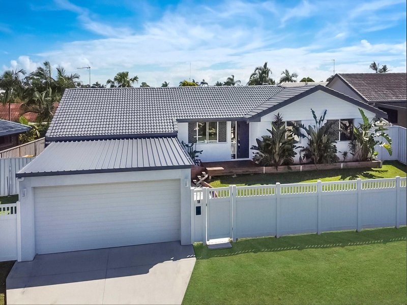 18 Treeview Drive, Burleigh Waters QLD 4220