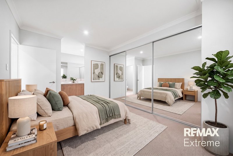 Photo - 18 Trestles Way, Eglinton WA 6034 - Image 2