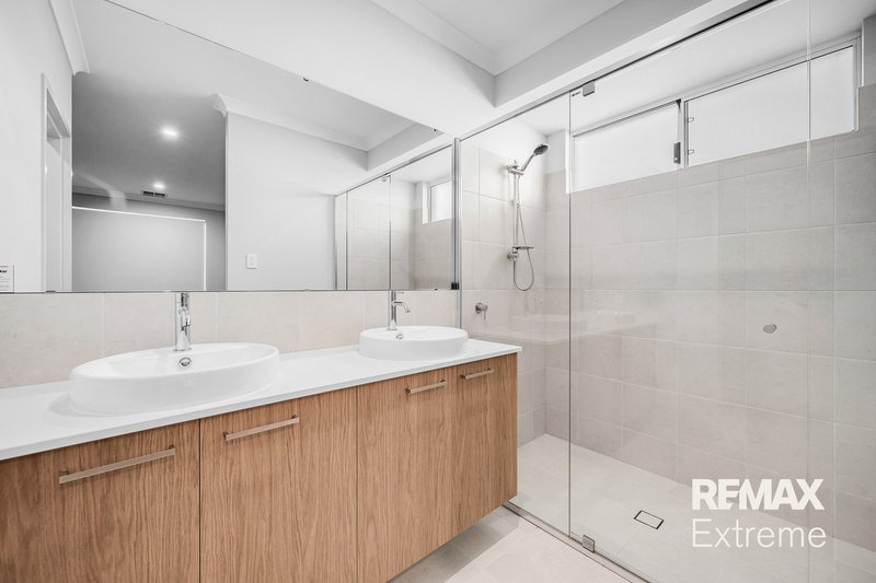 Photo - 18 Trestles Way, Eglinton WA 6034 - Image 6