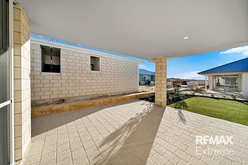 Photo - 18 Trestles Way, Eglinton WA 6034 - Image 26