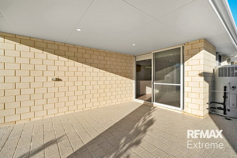 Photo - 18 Trestles Way, Eglinton WA 6034 - Image 28