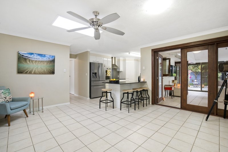 Photo - 18 Turtle Street, Mermaid Waters QLD 4218 - Image 6