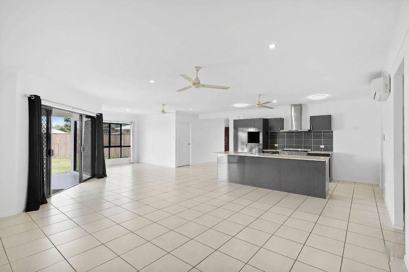 Photo - 18 Tyenna Close, Bentley Park QLD 4869 - Image 2