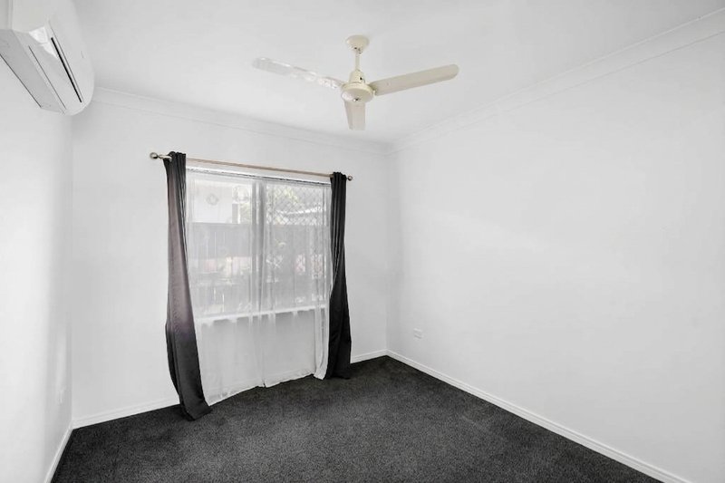 Photo - 18 Tyenna Close, Bentley Park QLD 4869 - Image 7