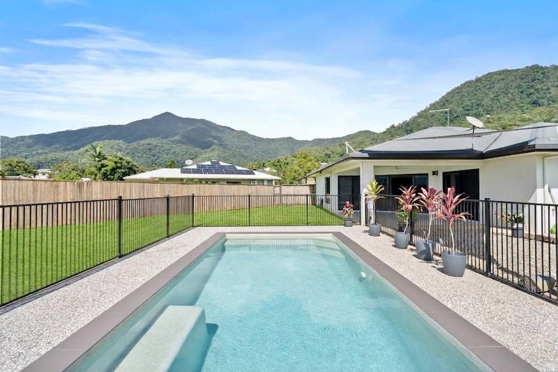 Photo - 18 Tyenna Close, Bentley Park QLD 4869 - Image 12