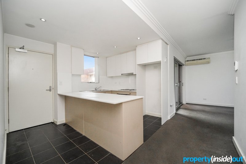 Photo - 1/8 Una Street, Harris Park NSW 2150 - Image 4