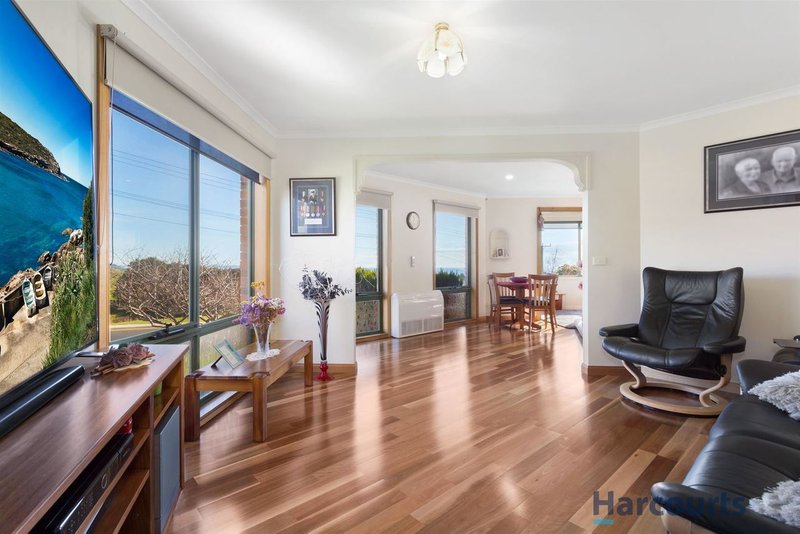 Photo - 18 Uplands Place, Park Grove TAS 7320 - Image 6