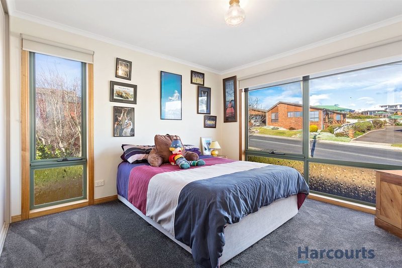 Photo - 18 Uplands Place, Park Grove TAS 7320 - Image 14