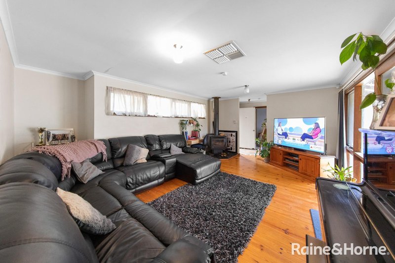 Photo - 18 Valentine Street, Morphett Vale SA 5162 - Image 6