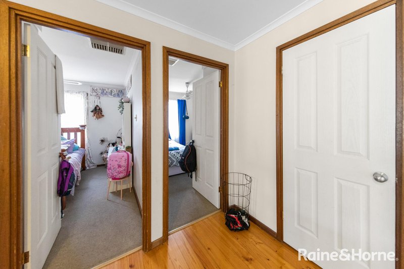 Photo - 18 Valentine Street, Morphett Vale SA 5162 - Image 10