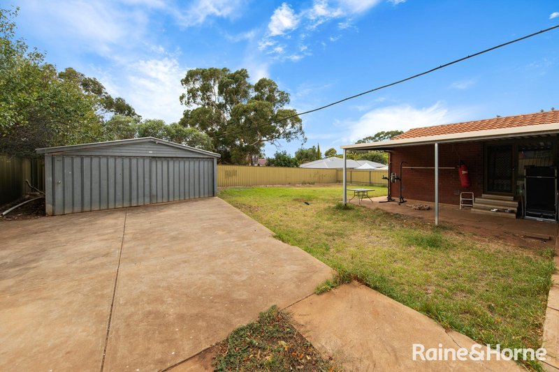 Photo - 18 Valentine Street, Morphett Vale SA 5162 - Image 16