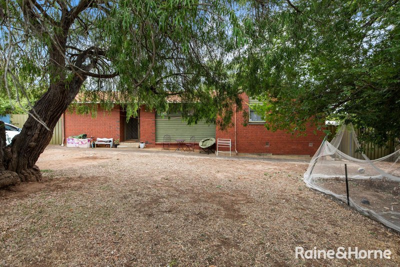 Photo - 18 Valentine Street, Morphett Vale SA 5162 - Image 20