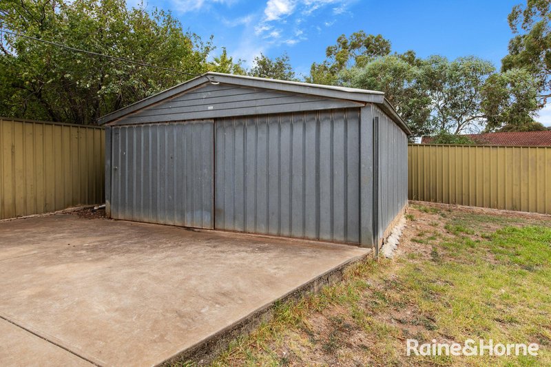 Photo - 18 Valentine Street, Morphett Vale SA 5162 - Image 17