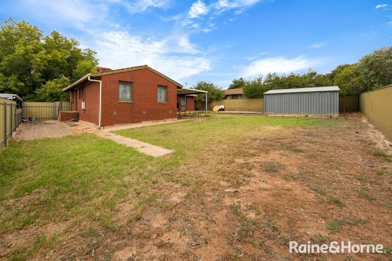 Photo - 18 Valentine Street, Morphett Vale SA 5162 - Image 18