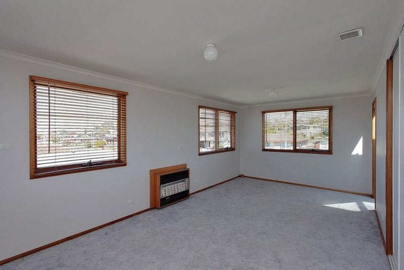 Photo - 18 Valley Road, Devonport TAS 7310 - Image 8