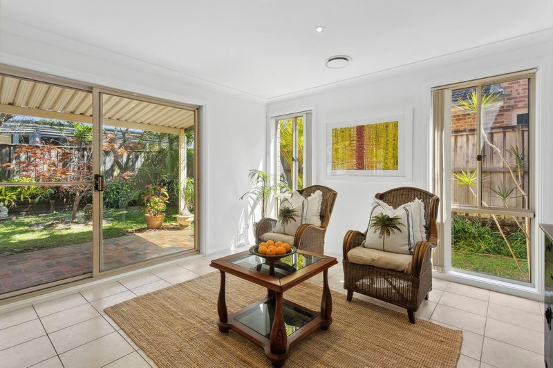 Photo - 18 Valley View Circuit, Warriewood NSW 2102 - Image 4