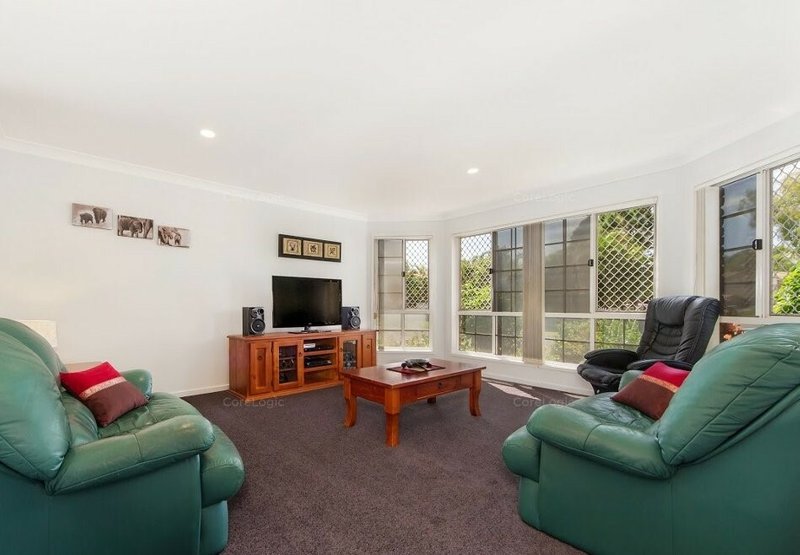 Photo - 18 Vancouver Dr , Robina QLD 4226 - Image 2