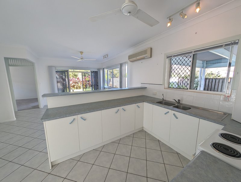 Photo - 18 Vascoe Lane, Kirwan QLD 4817 - Image 3