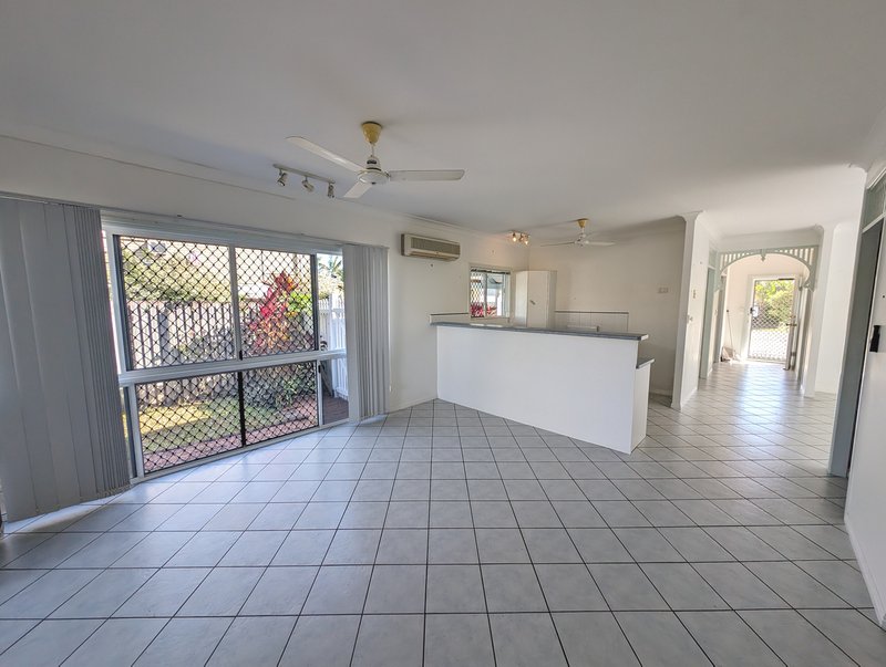 Photo - 18 Vascoe Lane, Kirwan QLD 4817 - Image 4