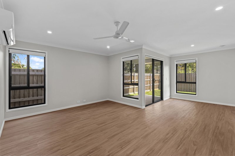 Photo - 1/8 Velour Court, Morayfield QLD 4506 - Image 6