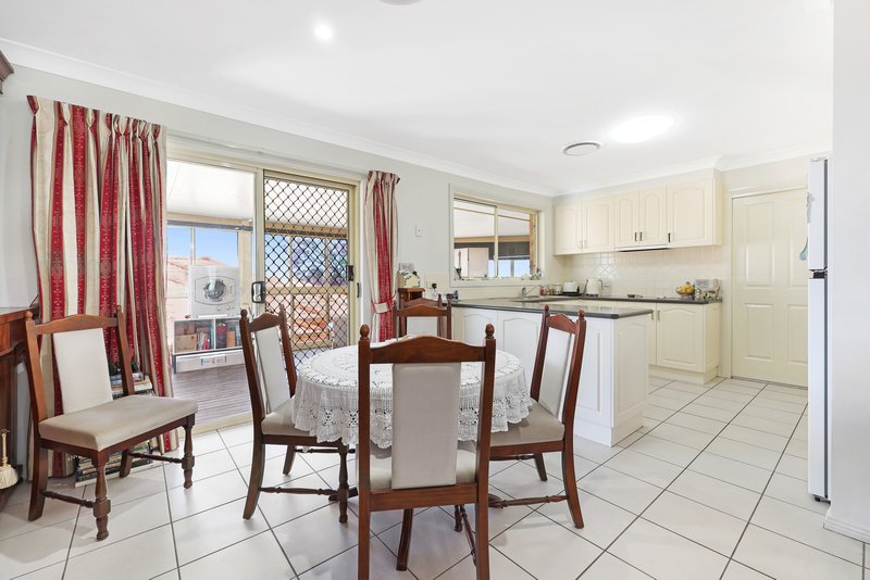 Photo - 18 Ventnor Drive, Tamworth NSW 2340 - Image 3