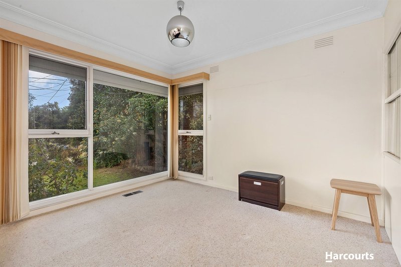 Photo - 18 Verene Avenue, Templestowe Lower VIC 3107 - Image 6