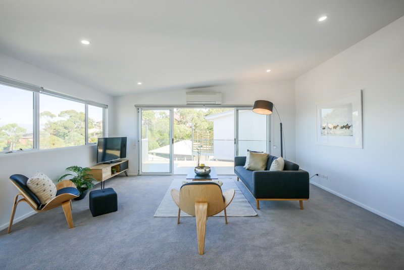 Photo - 1/8 Vienne Drive, Howrah TAS 7018 - Image 11