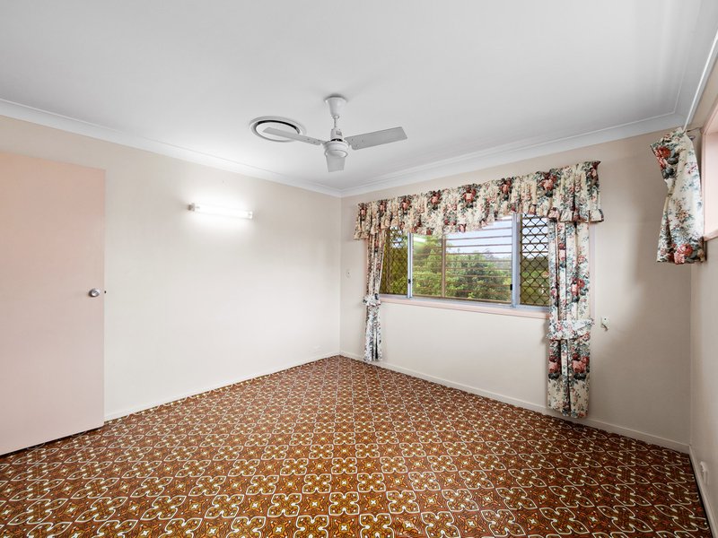 Photo - 18 Voigt Street, Mcdowall QLD 4053 - Image 10