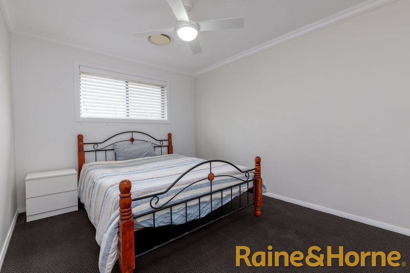 Photo - 18 Waldorf Place, Dubbo NSW 2830 - Image 9