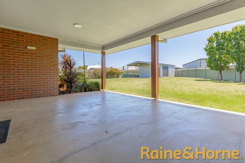 Photo - 18 Waldorf Place, Dubbo NSW 2830 - Image 14