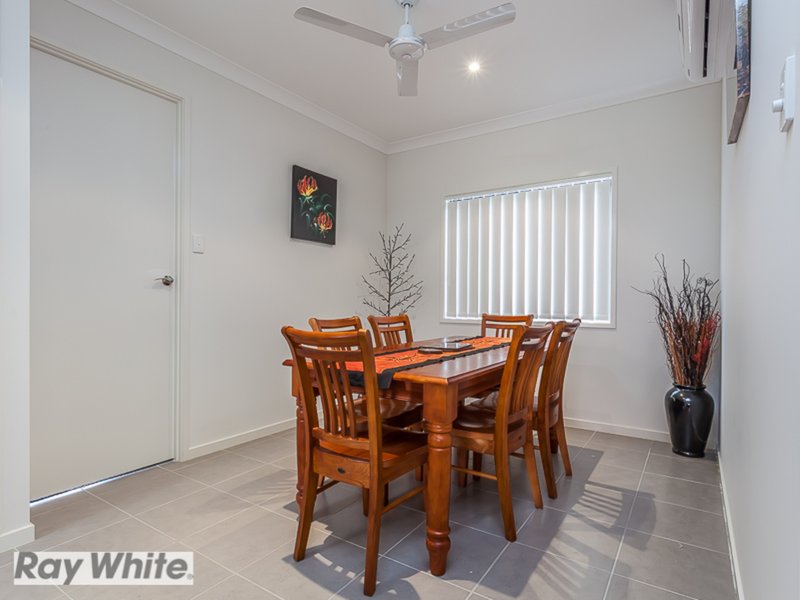 Photo - 18 Wallarah Parade, North Lakes QLD 4509 - Image 4